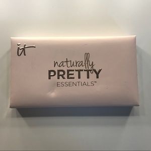 it cosmetics naturally pretty essentials
